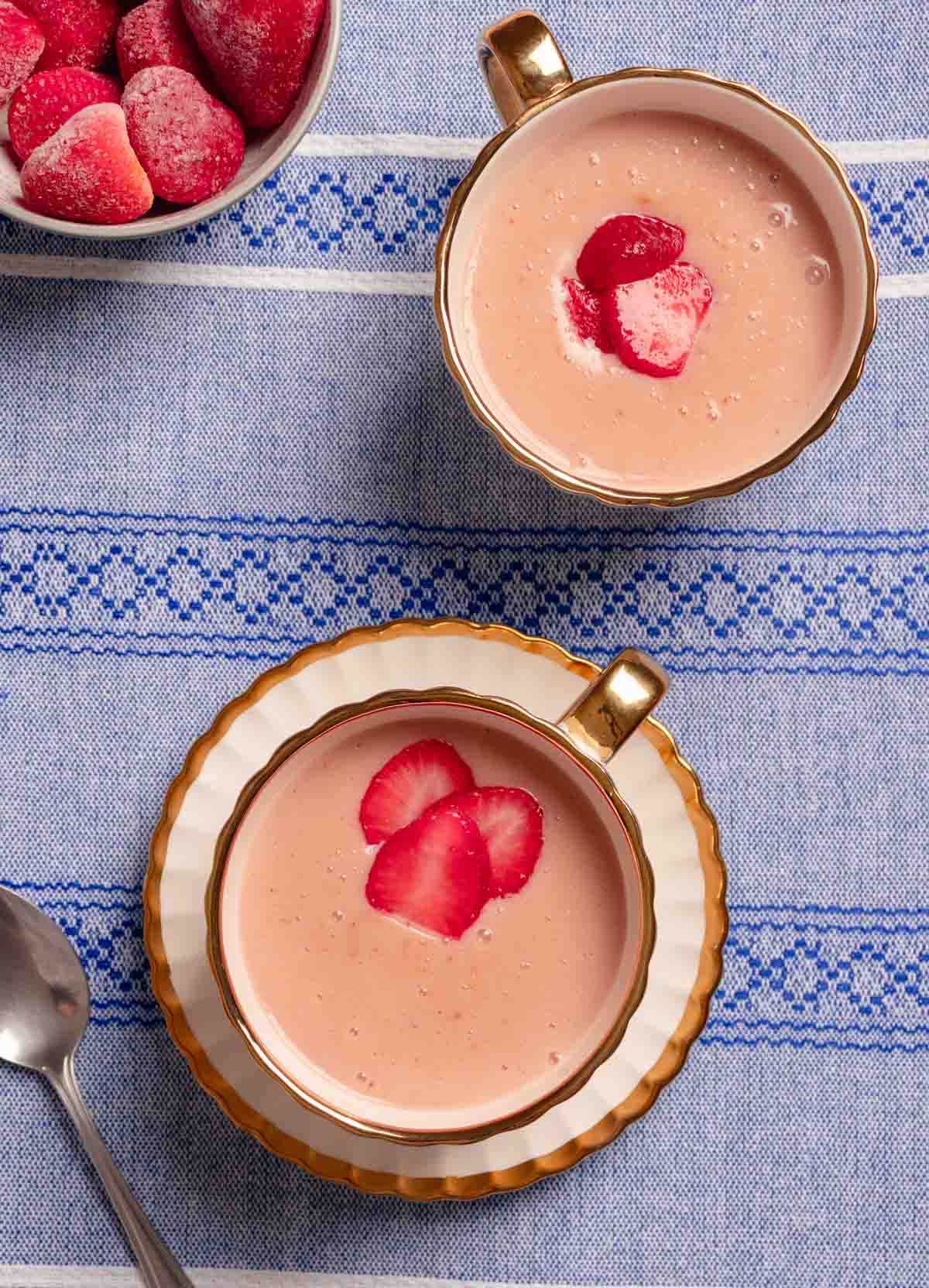 Strawberry Atole (Atole de Fresa) final presentation